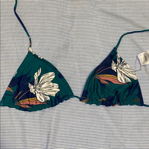 Reversible O’Neill Bikini Set - Picture 3 of 3